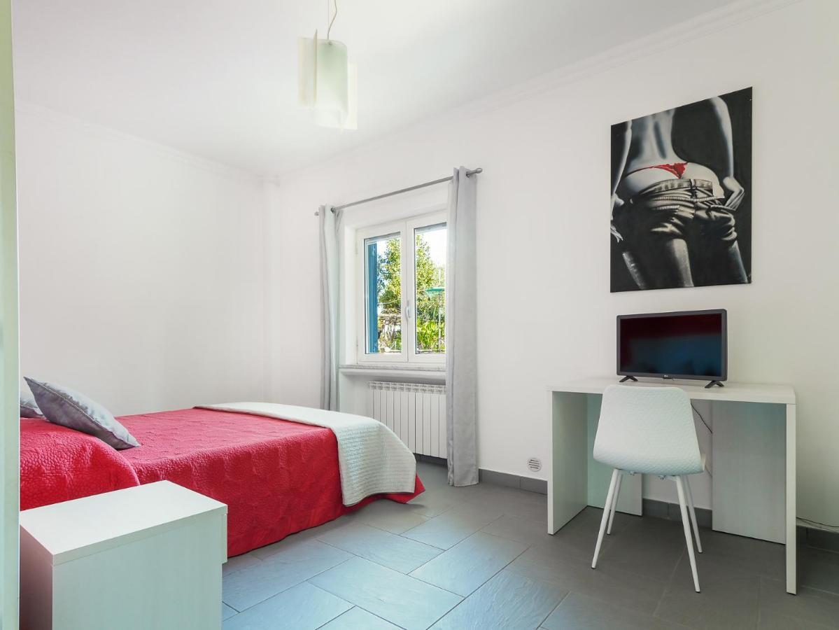 La Dolce Vita Relax - Cozy Apt In Sorrento Apartment Luaran gambar