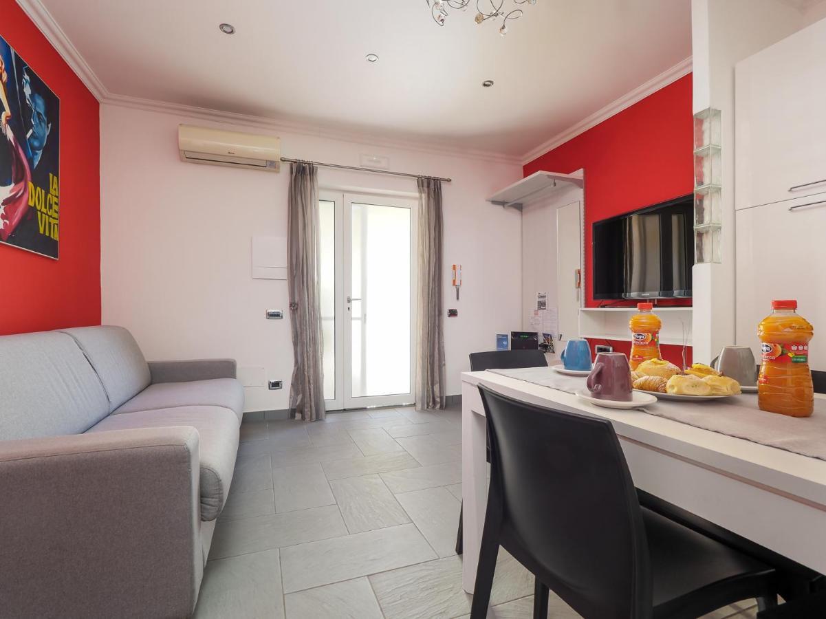 La Dolce Vita Relax - Cozy Apt In Sorrento Apartment Luaran gambar