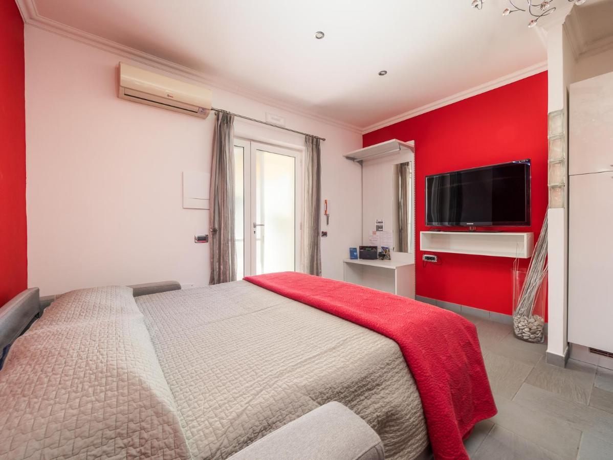 La Dolce Vita Relax - Cozy Apt In Sorrento Apartment Luaran gambar